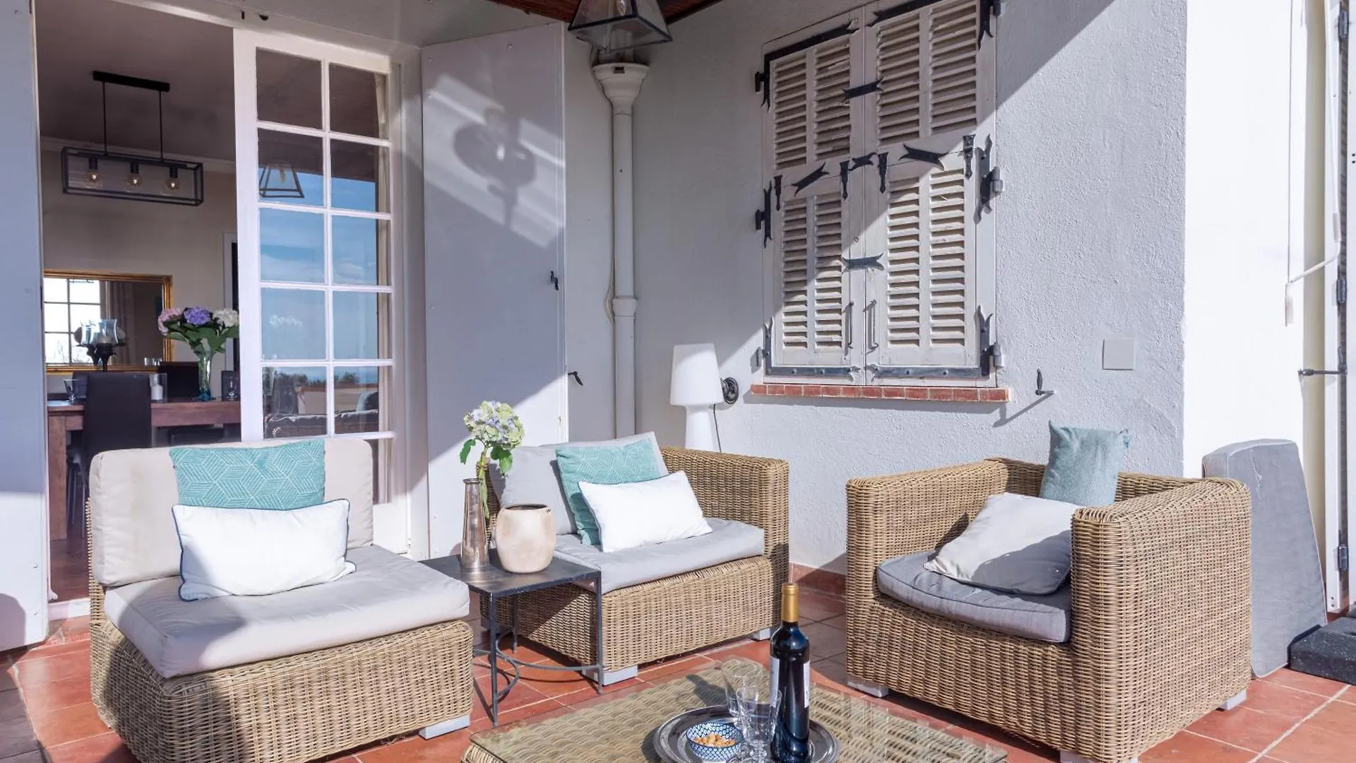Villa Roxane Vallauris 0*,  France